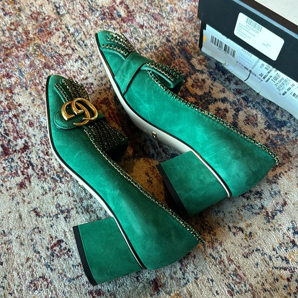 Like new authentic Gucci loafers - Picture 6 of 9